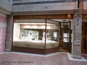 Chique Jewellers Online and In-Store.